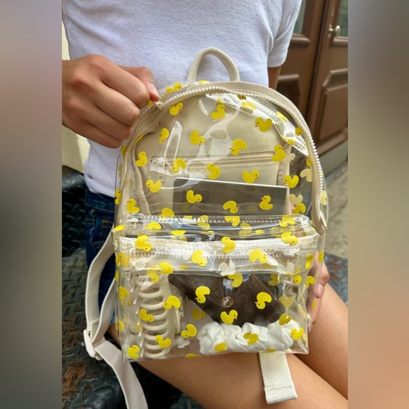 Brandy Melville duck mini backpack - Picture 1 of 4